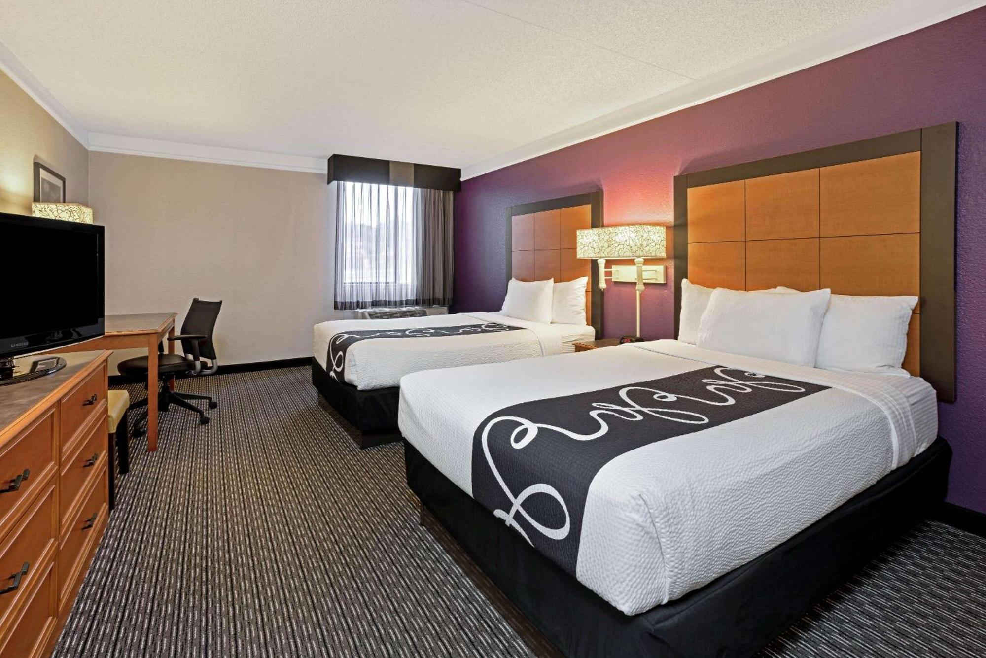 Double Room with Two Double Beds,1281351733:JPEG